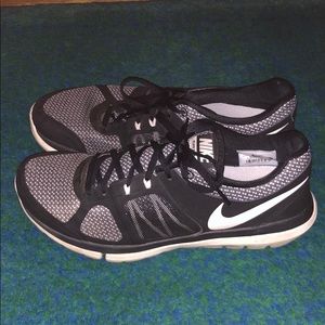 Women’s Nike Flex 2014 Run Sneakers